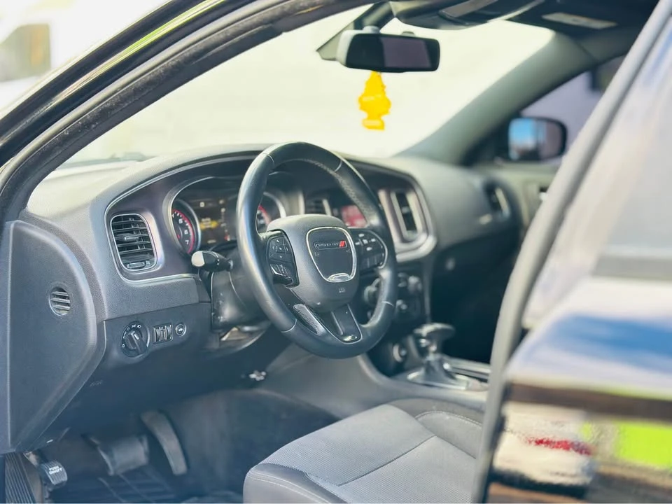 2015 Dodge Charger 7th Gen - Image 11 of 16