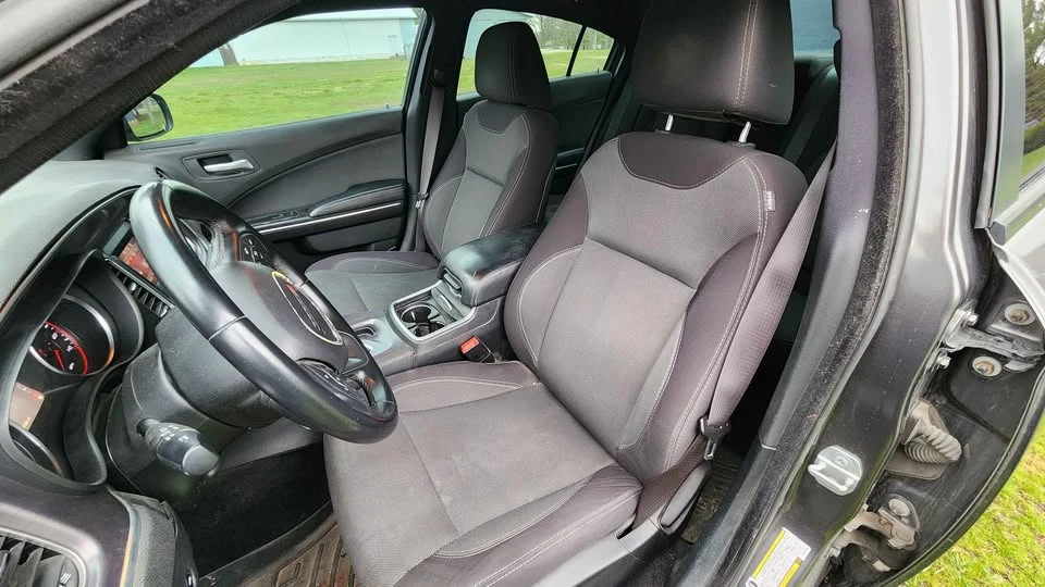 2015 Dodge Charger 7th Gen - Image 10 of 12