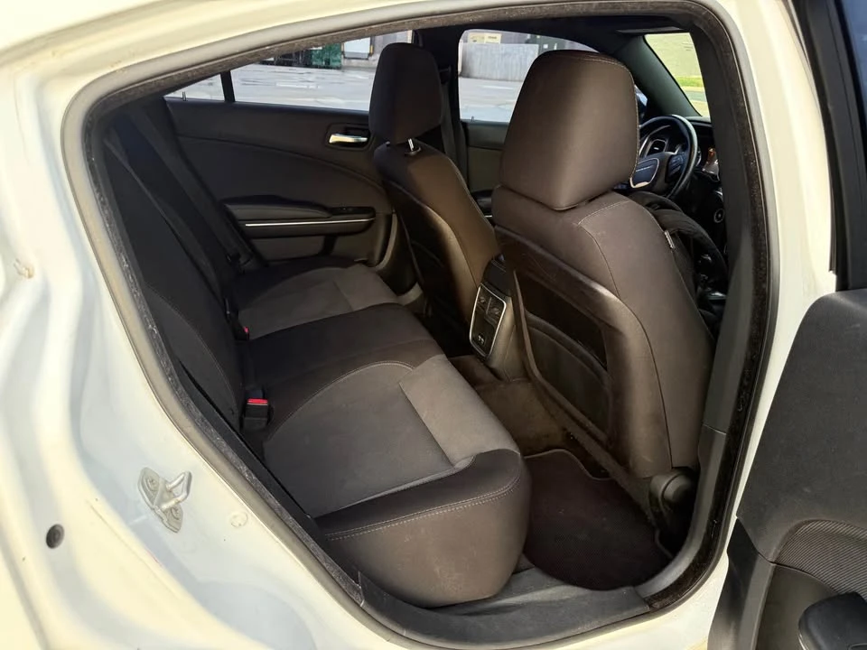 2015 Dodge Charger 7th Gen - Image 10 of 20