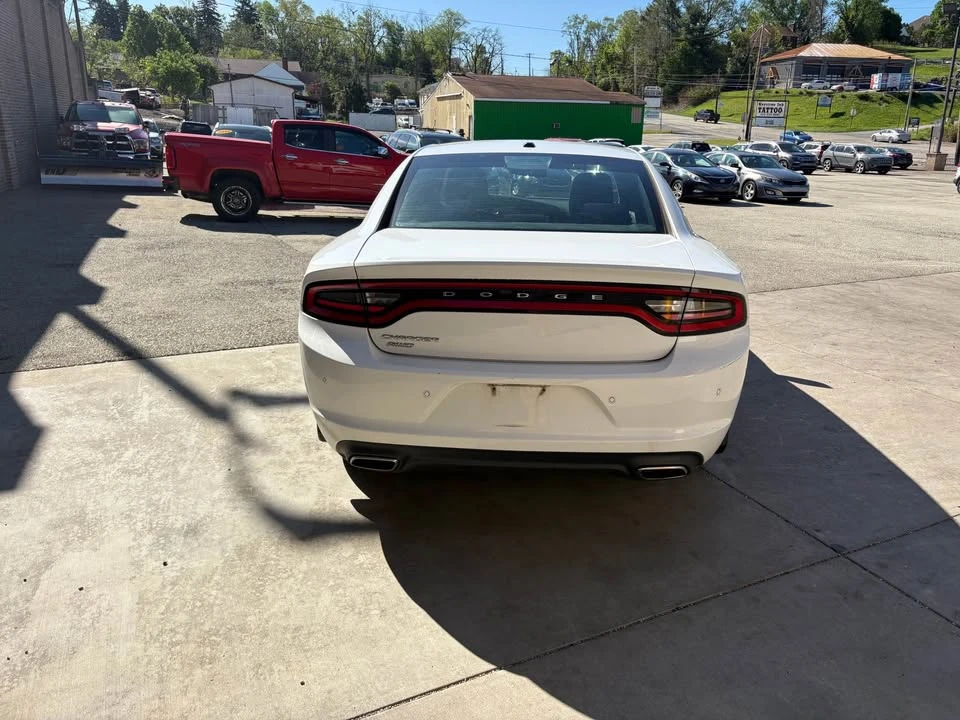 2015 Dodge Charger 7th Gen - Image 4 of 16
