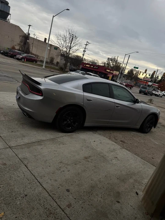 2015 Dodge Charger 7th Gen - Image 4 of 13