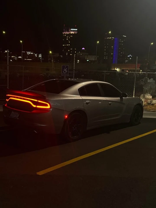 2015 Dodge Charger 7th Gen - Image 7 of 13