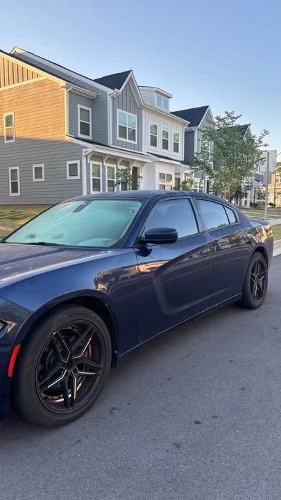 2015 Dodge Charger 7th Gen - Image 2 of 12