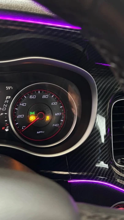 2015 Dodge Charger 7th Gen - Image 14 of 16