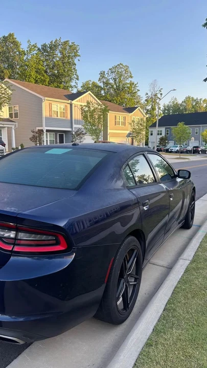 2015 Dodge Charger 7th Gen - Image 3 of 12
