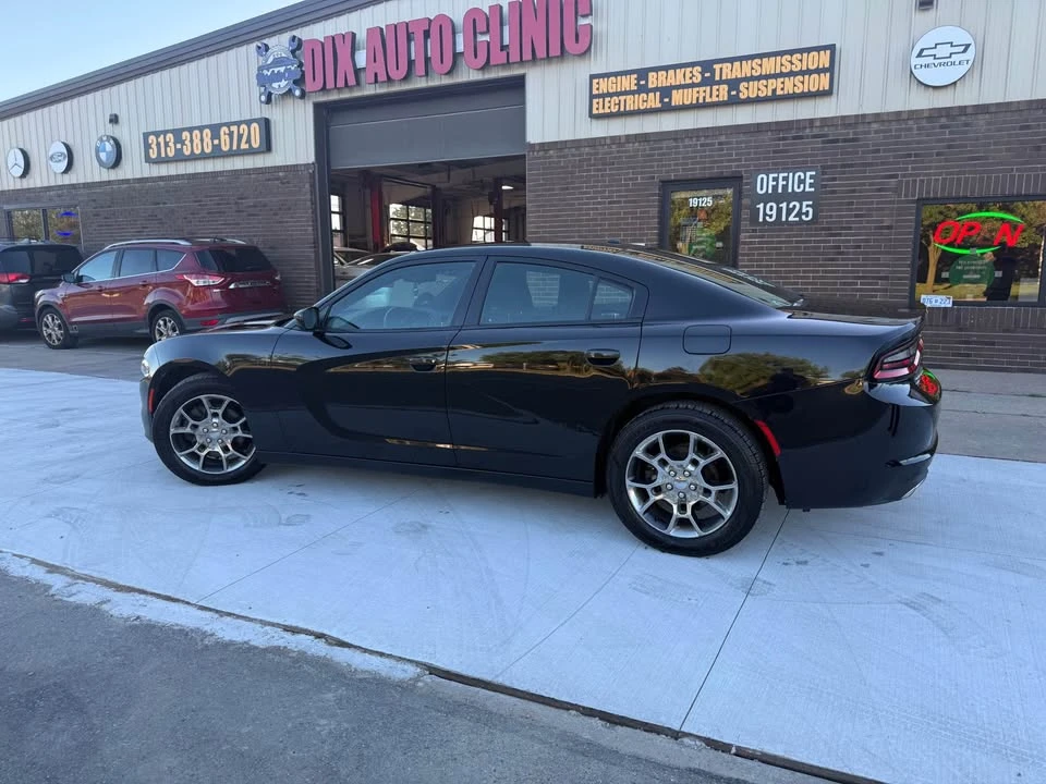 2015 Dodge Charger 7th Gen - Image 4 of 18