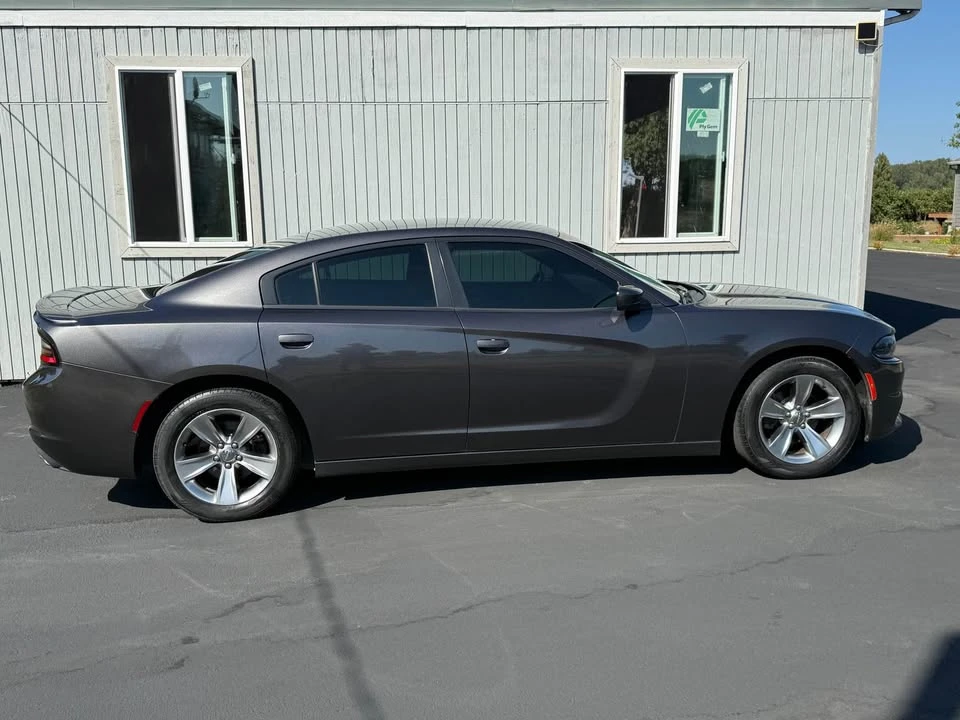 2015 Dodge Charger 7th Gen - Image 2 of 8