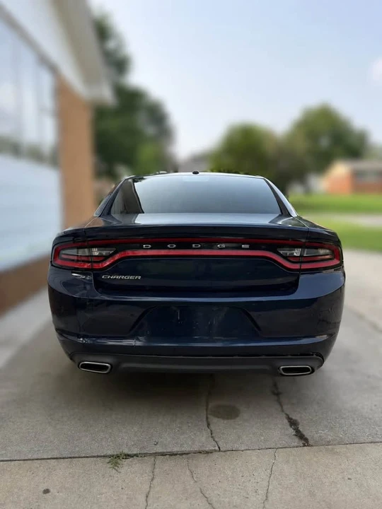 2015 Dodge Charger 7th Gen - Image 4 of 12