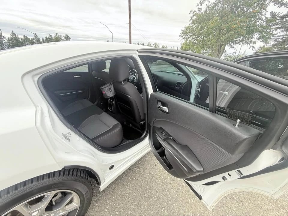 2015 Dodge Charger 7th Gen - Image 10 of 20