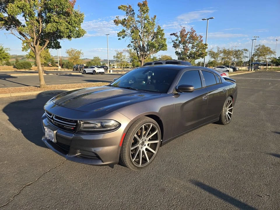 2015 Dodge Charger 7th Gen - Image 3 of 11