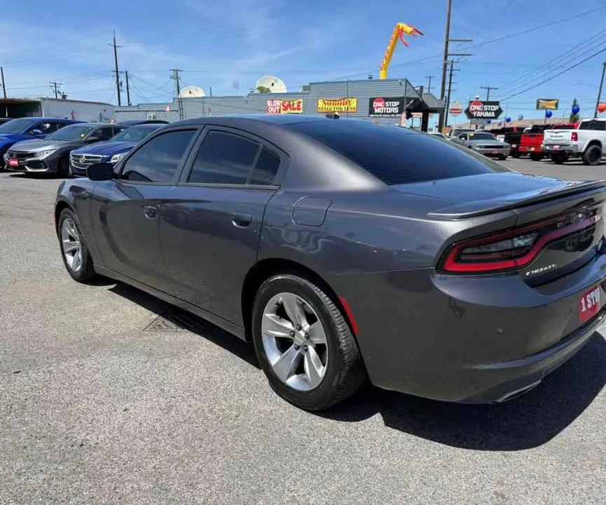 2015 Dodge Charger 7th Gen - Image 5 of 12