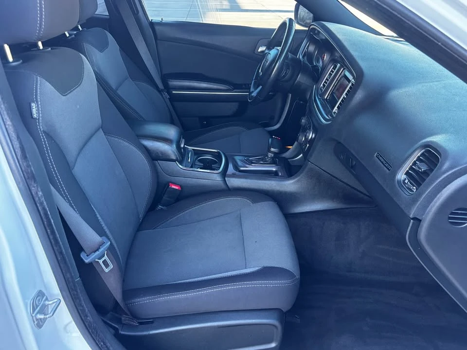 2015 Dodge Charger 7th Gen - Image 15 of 16