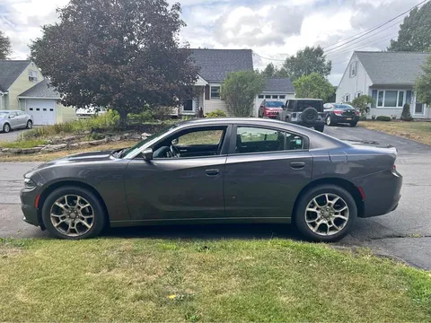 2015 Dodge Charger SE Sedan 4D