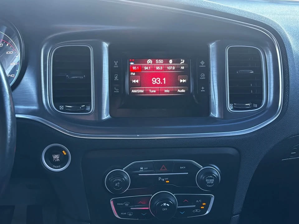 2015 Dodge Charger 7th Gen - Image 11 of 16