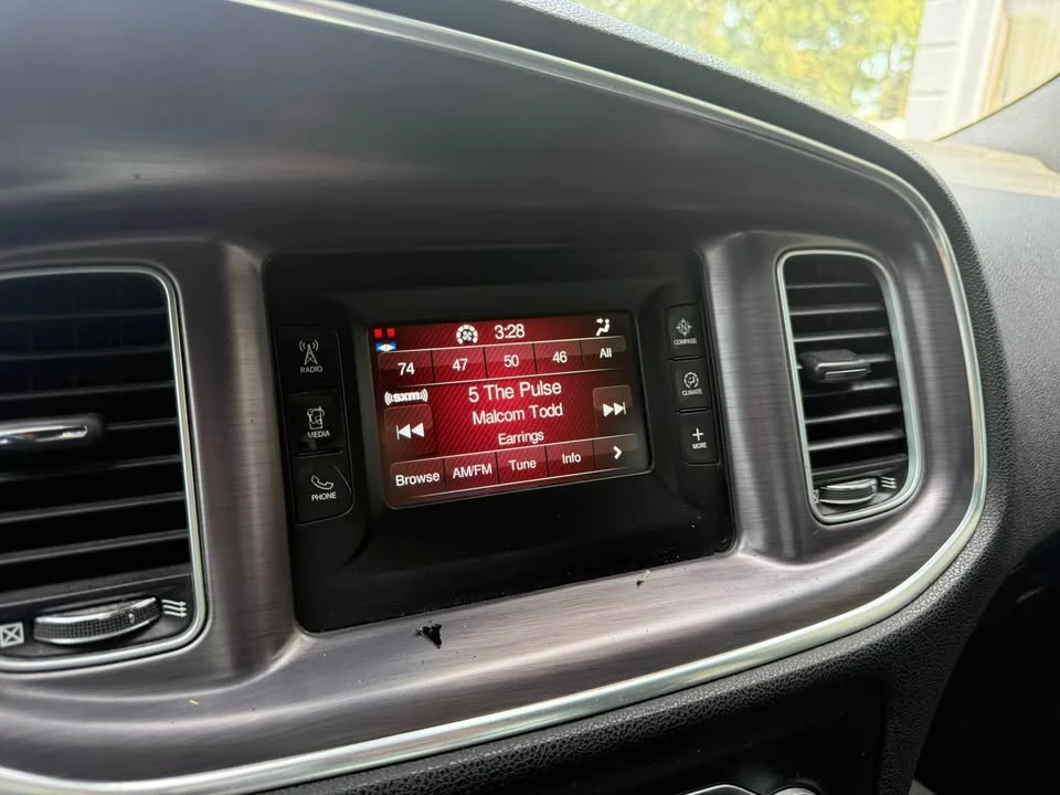 2015 Dodge Charger 7th Gen - Image 18 of 20