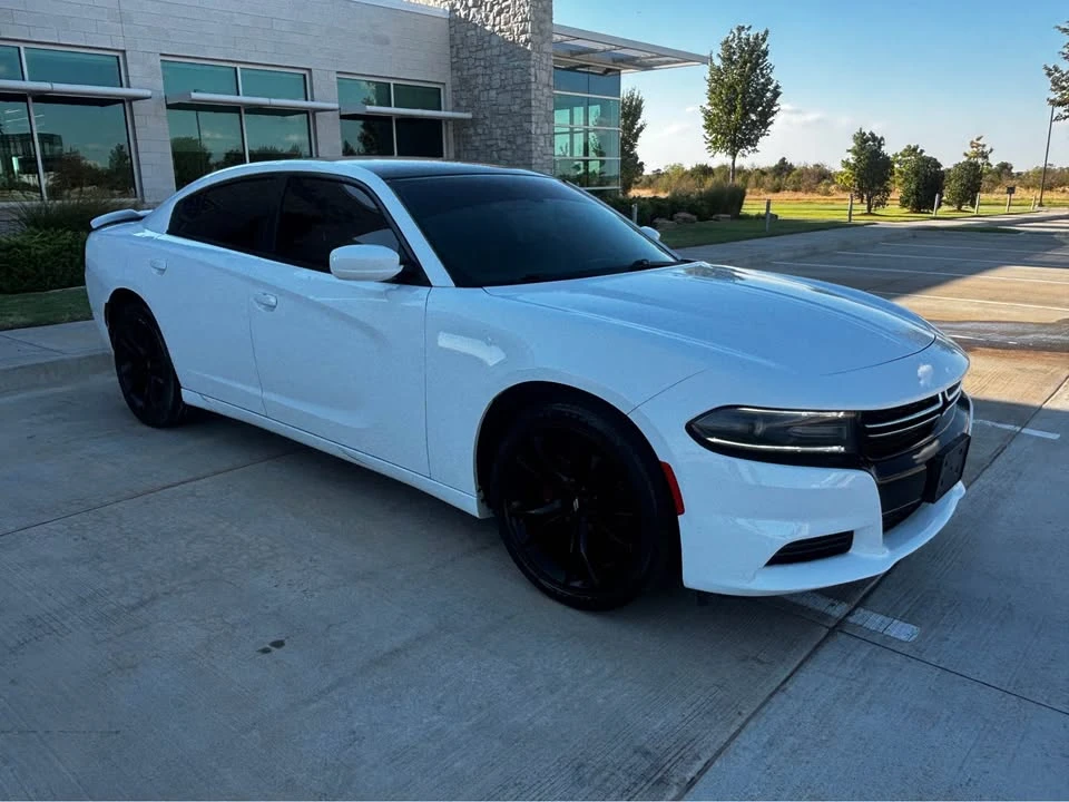 2015 Dodge Charger 7th Gen - Image 2 of 16