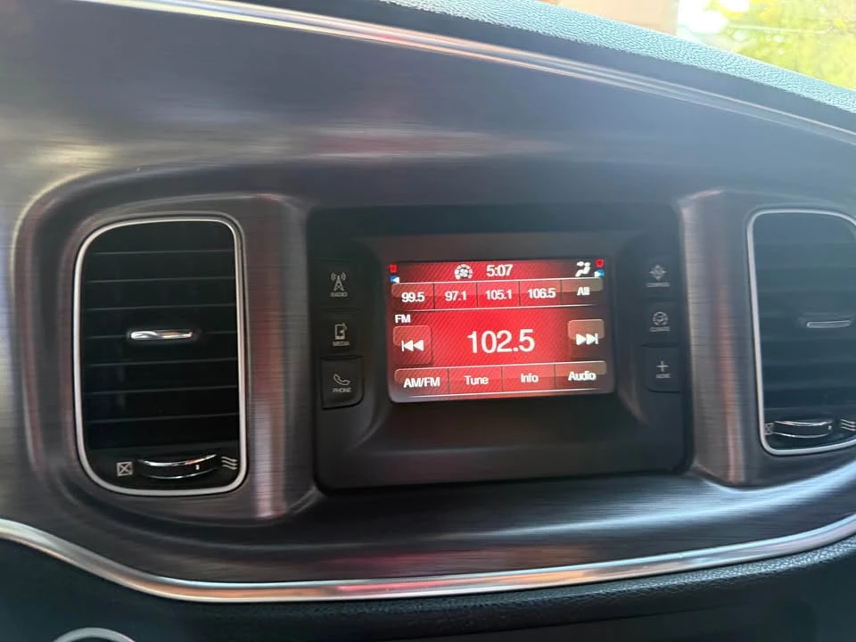 2015 Dodge Charger 7th Gen - Image 15 of 15