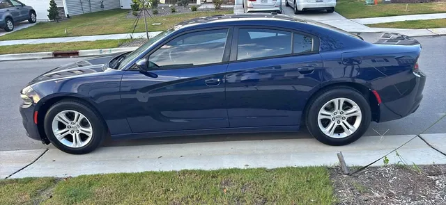 2015 Dodge Charger SE Sedan 4D