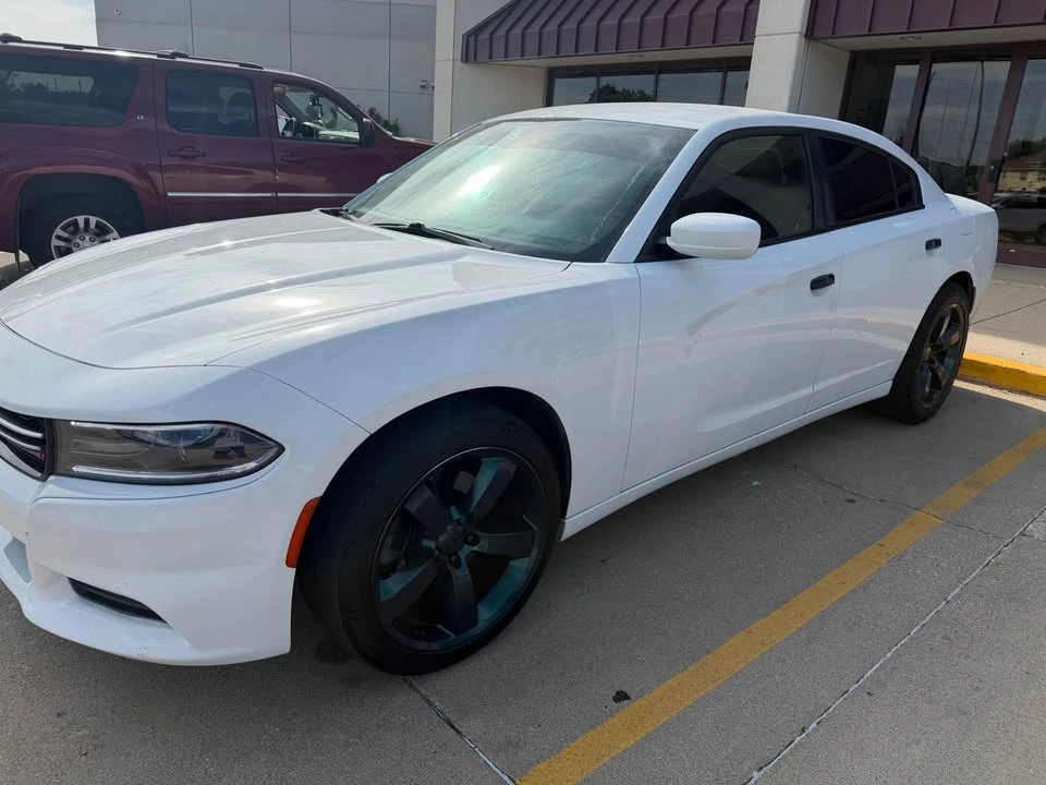2015 Dodge Charger 7th Gen - Image 4 of 5