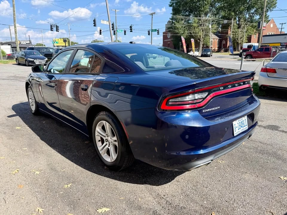 2015 Dodge Charger 7th Gen - Image 4 of 11