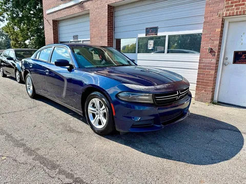 2015 Dodge Charger SE Sedan 4D