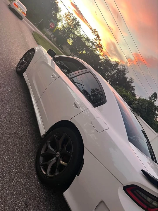 2015 Dodge Charger 7th Gen - Image 9 of 20