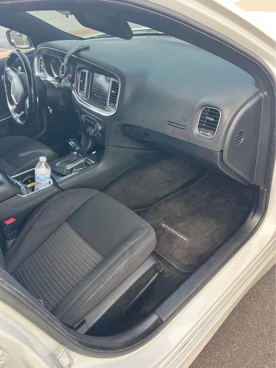 2015 Dodge Charger 7th Gen - Image 12 of 20