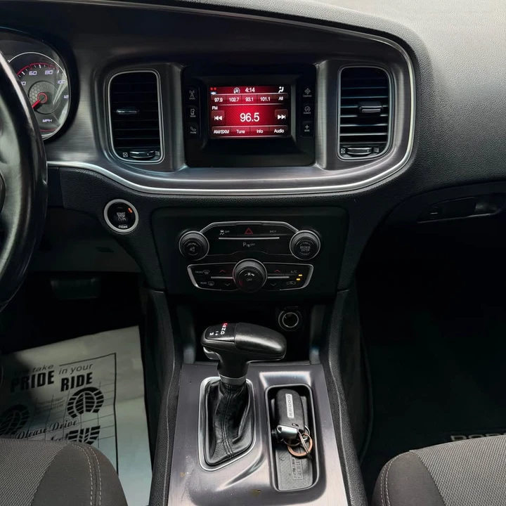 2015 Dodge Charger 7th Gen - Image 13 of 20
