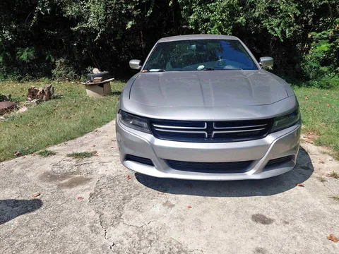 2015 Dodge Charger SE Sedan 4D