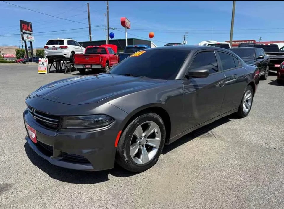 2015 Dodge Charger 7th Gen - Image 2 of 12