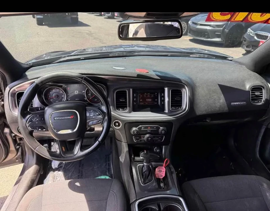 2015 Dodge Charger 7th Gen - Image 9 of 12