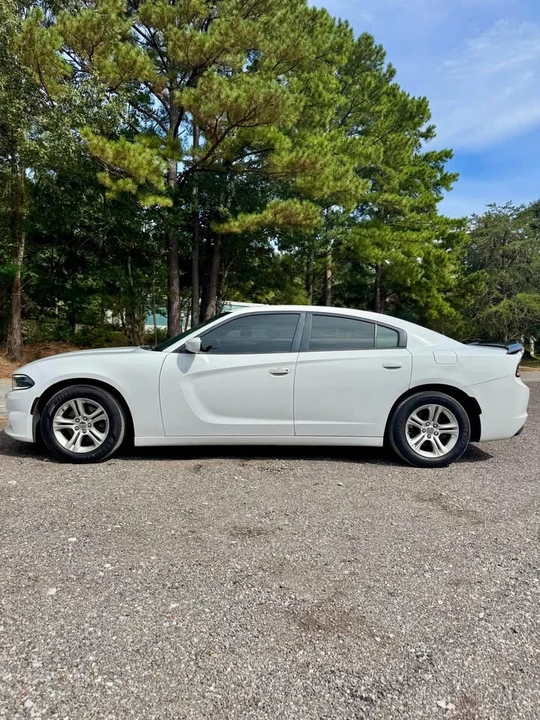 2015 Dodge Charger 7th Gen - Image 2 of 19