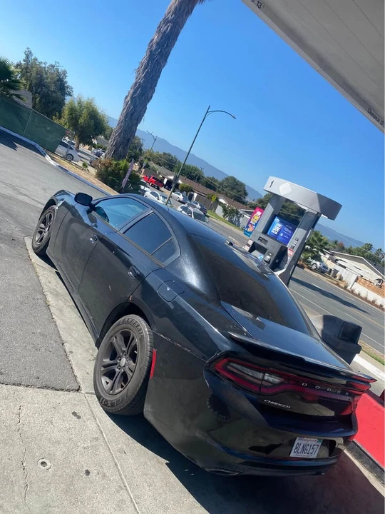 2015 Dodge Charger 7th Gen - Image 2 of 19
