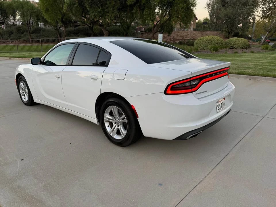 2015 Dodge Charger 7th Gen - Image 9 of 18