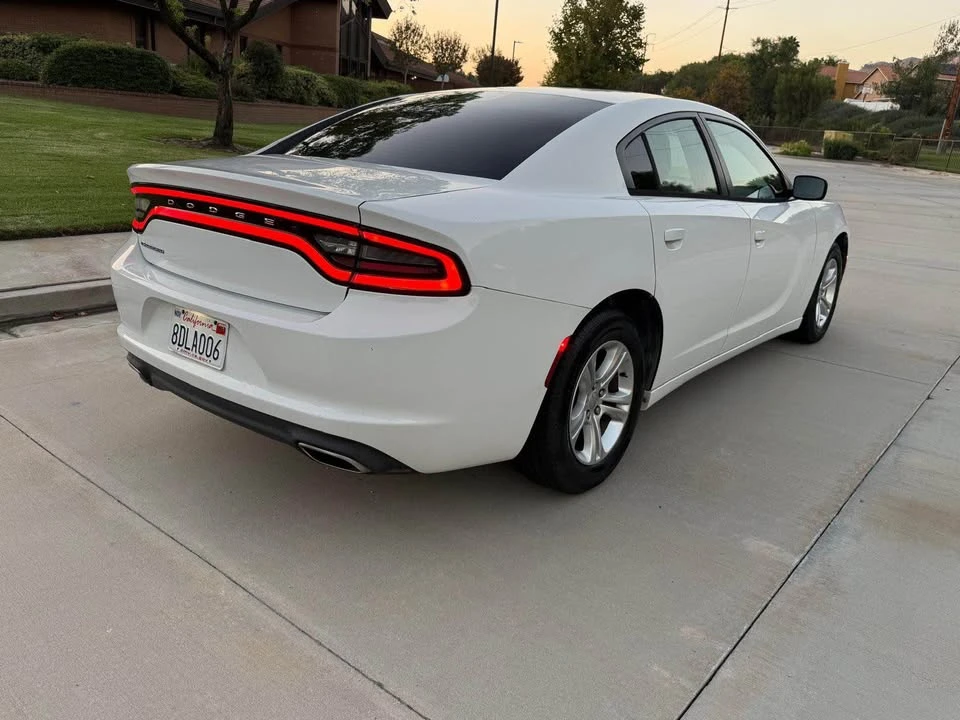 2015 Dodge Charger 7th Gen - Image 4 of 18