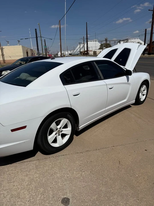 2015 Dodge Charger 7th Gen - Image 5 of 10