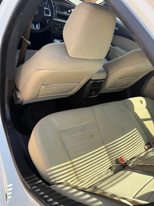 2015 Dodge Charger 7th Gen - Image 9 of 10