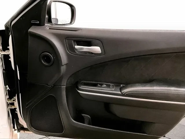 2015 Dodge Charger SRT Hellcat 7th Gen - Image 25 of 31