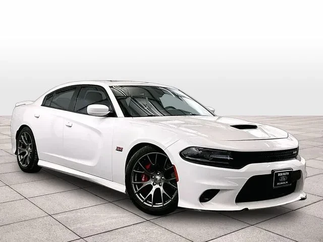 2015 Dodge Charger SRT Hellcat 7th Gen - Image 4 of 31