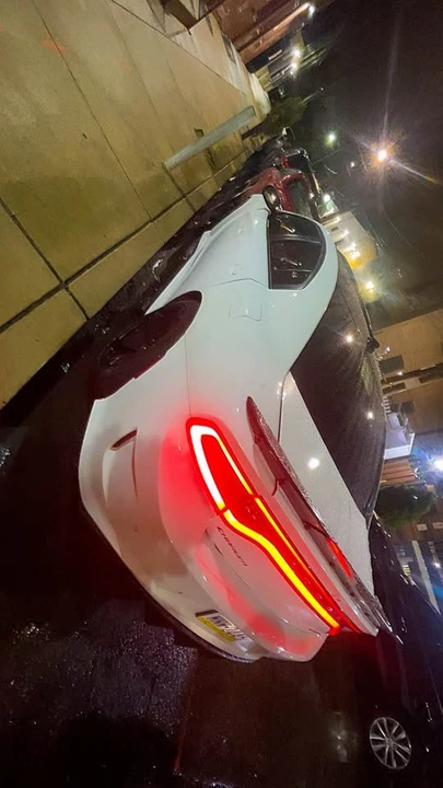 2015 Dodge Charger SRT Hellcat 7th Gen - Image 2 of 6