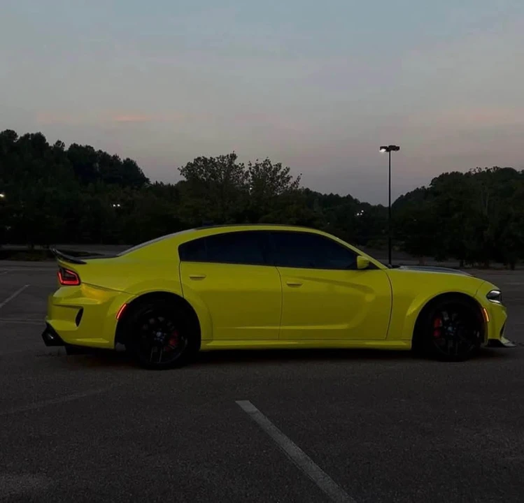 2015 Dodge Charger SRT Hellcat 7th Gen - Image 2 of 7