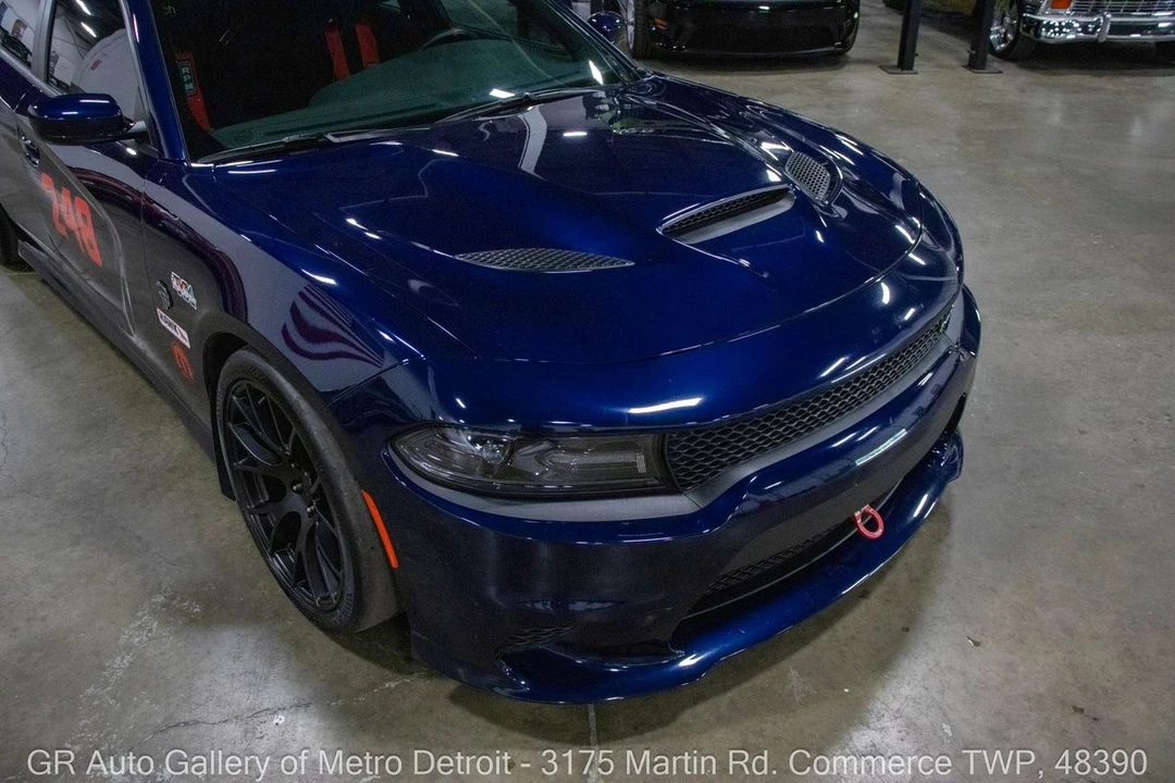 2015 Dodge Charger SRT Hellcat 7th Gen - Image 13 of 31