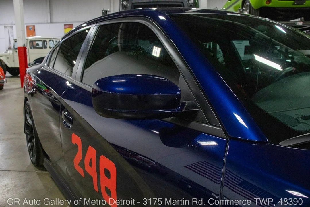 2015 Dodge Charger SRT Hellcat 7th Gen - Image 23 of 31