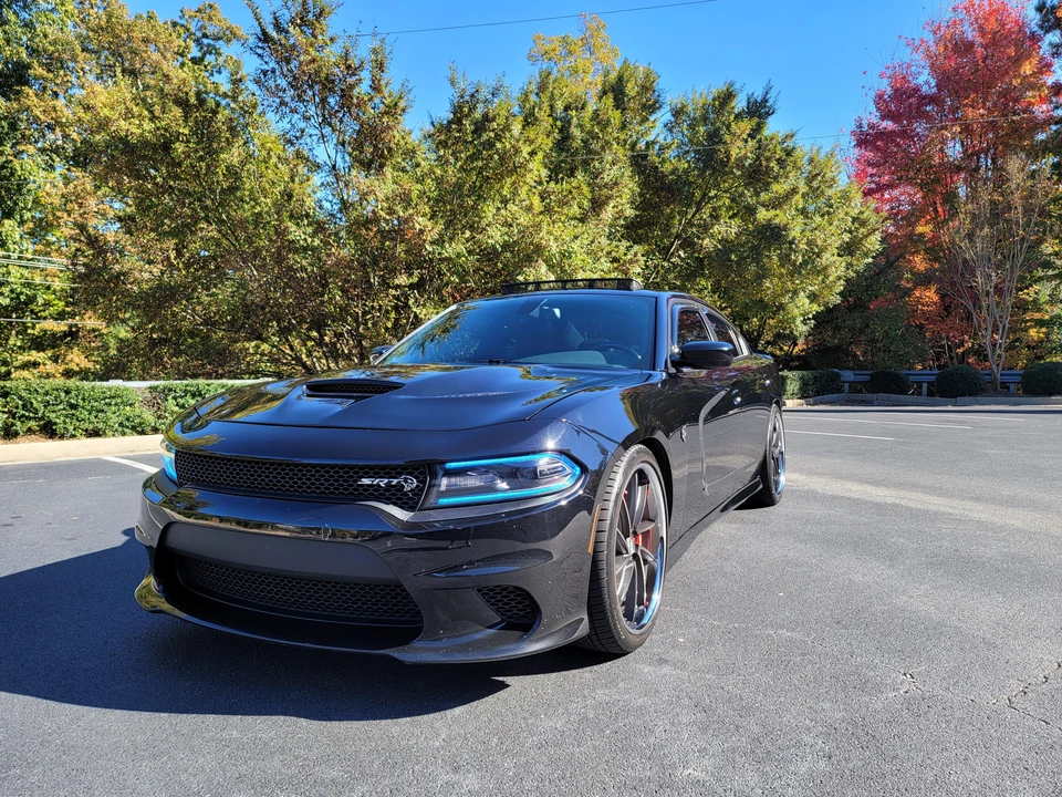2015 Dodge Charger SRT Hellcat 7th Gen - Image 7 of 31