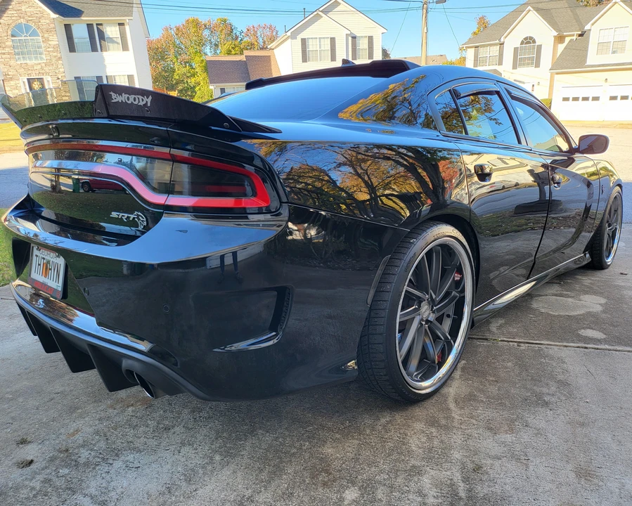 2015 Dodge Charger SRT Hellcat 7th Gen - Image 13 of 31