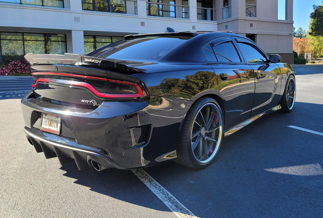 2015 Dodge Charger SRT Hellcat 7th Gen - Image 14 of 31