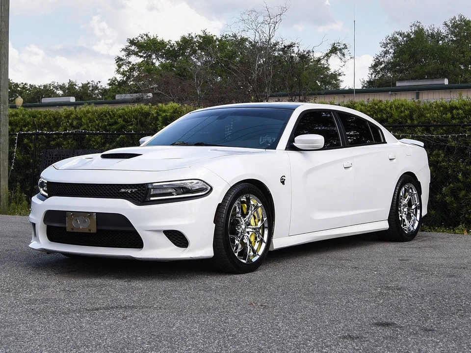 2015 Dodge Charger SRT Hellcat 7th Gen - Image 3 of 13