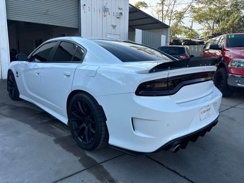 2015 Dodge Charger SRT Hellcat 7th Gen - Image 6 of 13