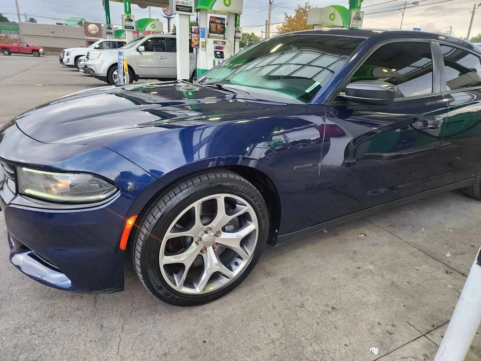 2015 Dodge Charger SRT Hellcat 7th Gen - Image 2 of 9