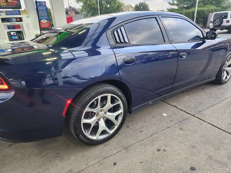 2015 Dodge Charger SRT Hellcat 7th Gen - Image 3 of 9